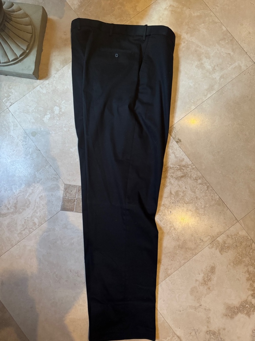 Haggar Black Men's  “ premium No Iron Khakis “ Pants - Flat Front 42 x 36